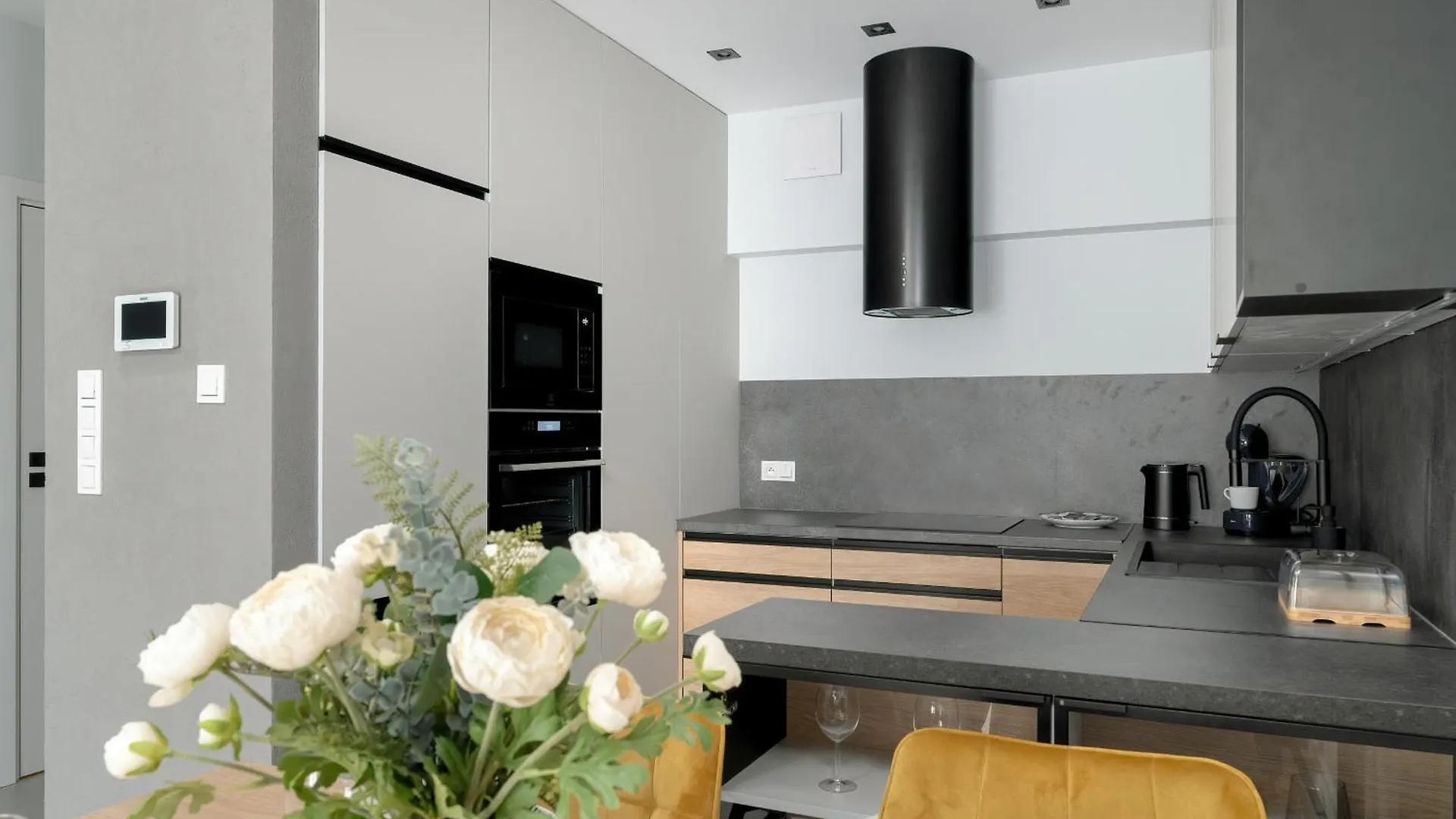 Nowoczesny Apartament Z Parkingiem W Sasiedztwie Starego Zoo By Noclegi Renters Poznań 0*,