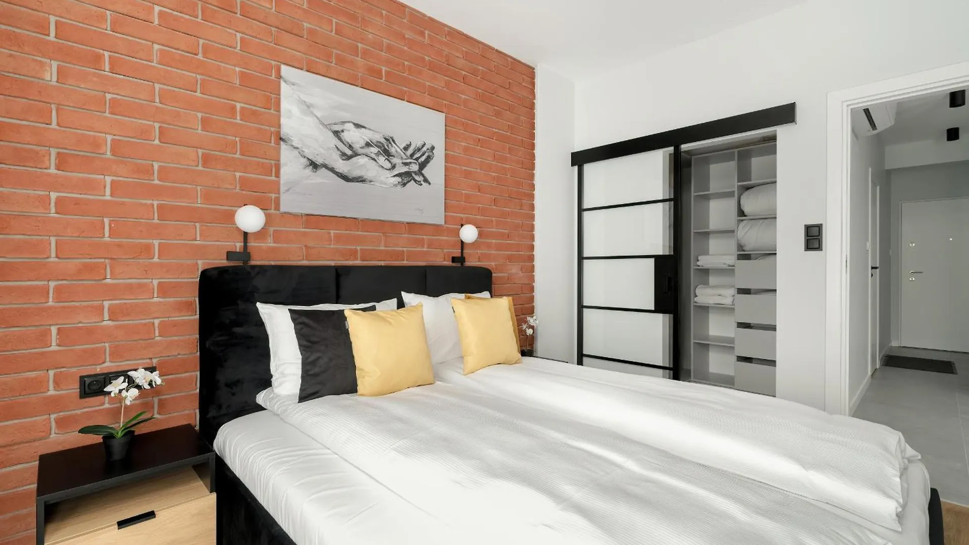 Nowoczesny Apartament Z Parkingiem W Sasiedztwie Starego Zoo By Noclegi Renters Poznań Apartamento